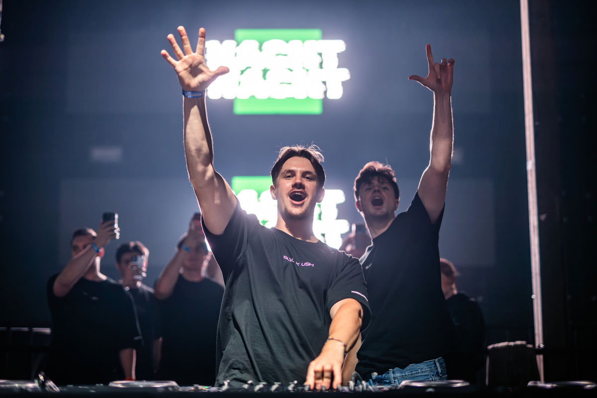 Loading... just a sec